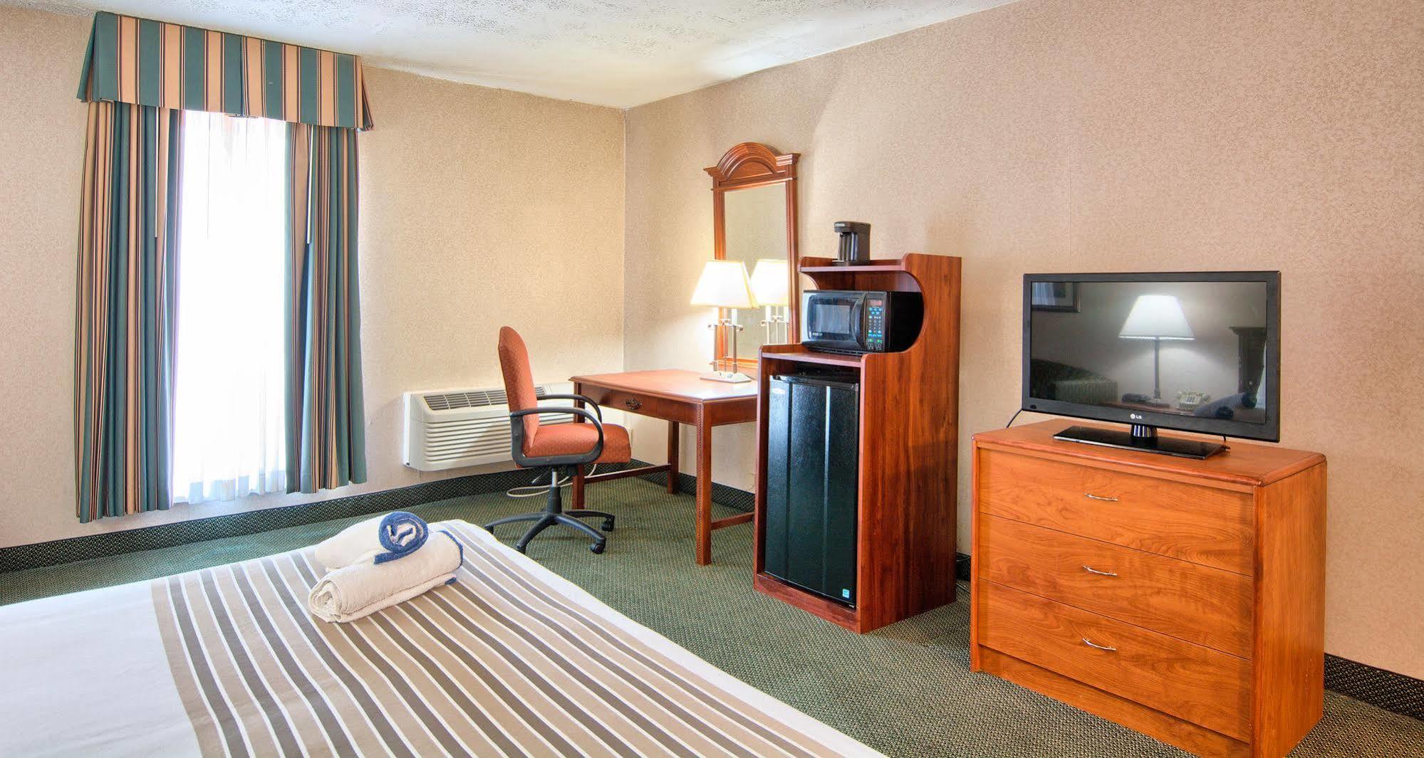 Days Inn By Wyndham Doswell \/ Kings Dominion Area المظهر الخارجي الصورة